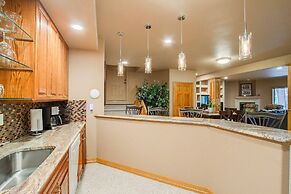 3bdwhere the Foxes Runluxurious, Usaf Academy