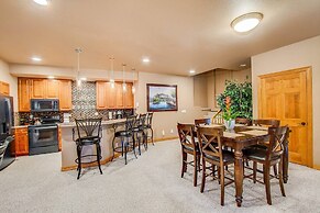 3bdwhere the Foxes Runluxurious, Usaf Academy