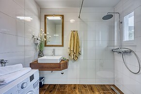 Amazing Pool Villa Nika