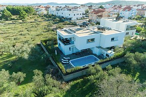 Amazing Pool & Relax Villa Loreta