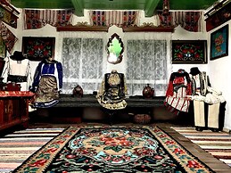 Charming Traditional House in a Pristine Location