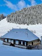 Charming Traditional House in a Pristine Location