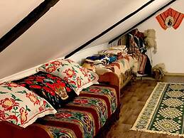 Charming Traditional House in a Pristine Location