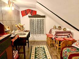 Charming Traditional House in a Pristine Location