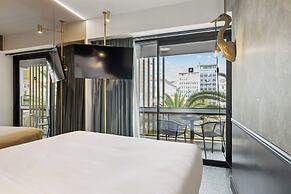 Skylark, Aluma Hotel & Resort