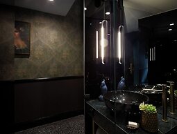 Skylark, Aluma Hotel & Resort