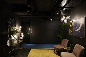 Skylark, Aluma Hotel & Resort