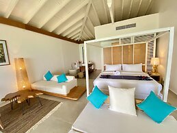 Le Mersenne Zanzibar, Autograph Collection