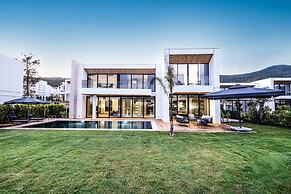 The Norm Collection Door'a Bodrum