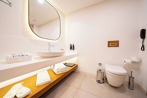 The Norm Collection Door'a Bodrum