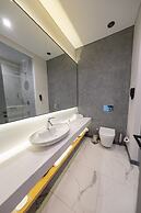 The Norm Collection Door'a Bodrum