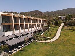 The Norm Collection Door'a Bodrum