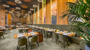 The Norm Collection Door'a Bodrum