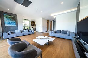The Norm Collection Door'a Bodrum