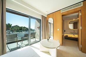 The Norm Collection Door'a Bodrum