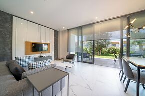 The Norm Collection Door'a Bodrum