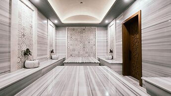 The Norm Collection Door'a Bodrum