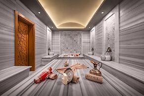 The Norm Collection Door'a Bodrum