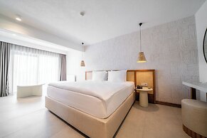 The Norm Collection Door'a Bodrum