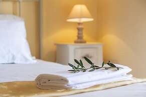 Barbati Bay Elegant Apartments