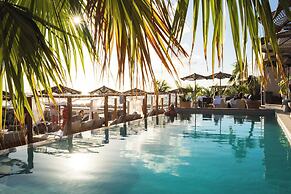 Art Hotel Curacao - Adults Only