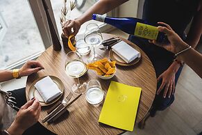 Art Hotel Curacao - Adults Only