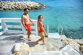 Art Hotel Curacao - Adults Only