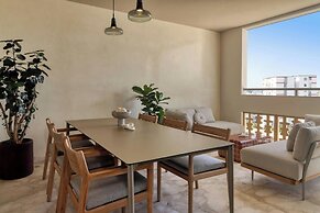 The Landmark Nicosia, Autograph Collection