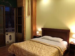 Flore Apartment