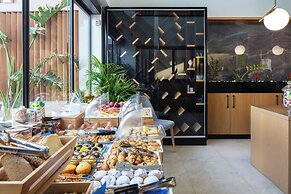 Sapphire Horizon Suites