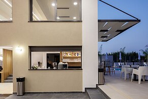 Sapphire Horizon Suites