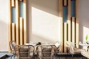 Sapphire Horizon Suites