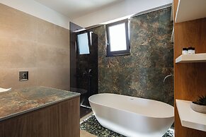 Sapphire Horizon Suites