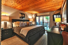 51 Snowflower 2 Bedroom Condo by RedAwning