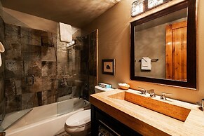 51 Snowflower 2 Bedroom Condo by RedAwning