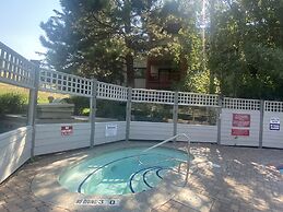 51 Snowflower 2 Bedroom Condo by RedAwning