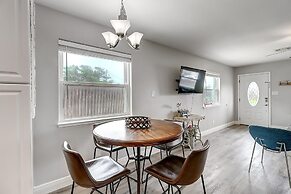 Jewel's Peace Of Paradise 2 Bedroom Home by RedAwning