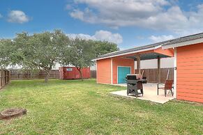 Jewel's Peace Of Paradise 2 Bedroom Home by RedAwning