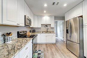 Jewel's Peace Of Paradise 2 Bedroom Home by RedAwning