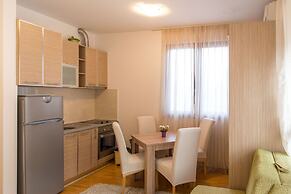 Burcak Apartment