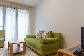 Burcak Apartment