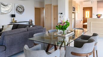 Villa Filoxenia - by the sea - up to 12 guests