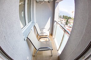 Natasha Sea View Apartment