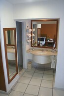 Hotel Arcos Aeropuerto