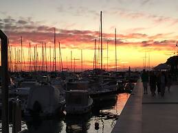 Apartment Lighthouse &free Parking in Izola-isola