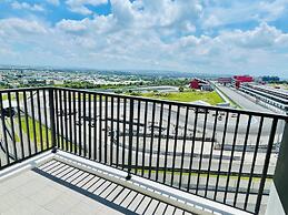T11 T12 Hotel