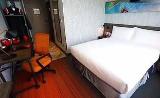 T11 T12 Hotel