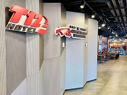 T11 T12 Hotel