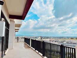 T11 T12 Hotel