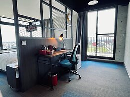 T11 T12 Hotel
